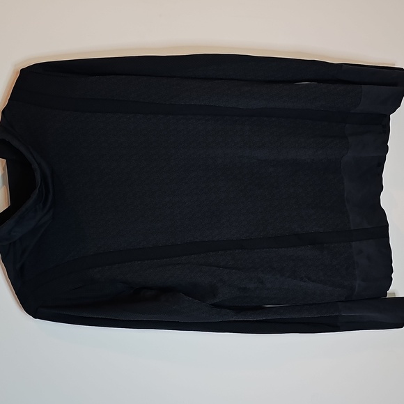 Under Armour Large Black Threaborne Heatgear Athletic Pullover Jacket - Picture 4 of 6